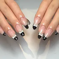 《4月来店限定🌸》ソフトジェルオフ無料 持ち込みデザイン60分💅