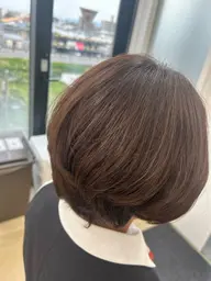 グレイカラー‪🫶お白髪が気になる方❣️しっかり染め上げます💖トリートメント付き🕊