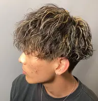 メンズパーマ&ハイライト⚡️✂️