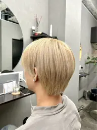 🔶人気No.1🔶✨💎ブロンド系カラー目指すなら💎ブリーチ２回➕フルカラーメンズカット☝️✨最上級の極‼️✨