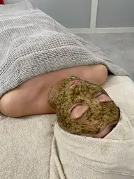 剥けない幹細胞ハーブピーリング