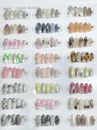 【オフ有り】　Bコースデザインネイル💅