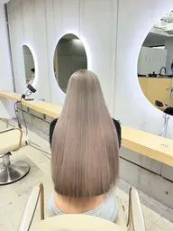 🌼1ブリーチ+ケアトリートメント🌼