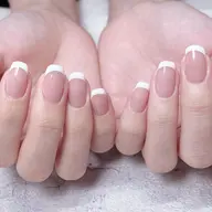 平日限定✨フレンチネイル（オフ＋550円）