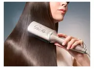 【新発売】リファ トリートメントアイロン　本体+トリートメントセラム150ml✨✨✨