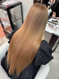 毛髪強度を高める髪質改善(酸熱トリートメント)✨+ブロー❤️