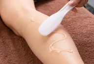 【レディース脱毛 上半身or 下半身】60分 7,988円🌟腰骨から上or下選んでスッキリ✨顔 VIOは除きます。