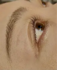 《今、話題✨》外国人みたい眉へブロウラミネーション＋まつげパーマ