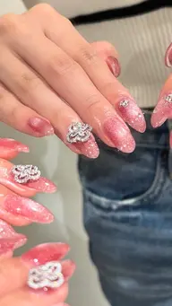 持ち込みやり放題60分❤️‍🔥（オフあり）（アート目安1​〜​２本）