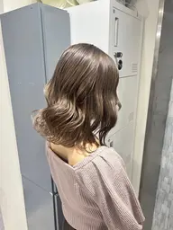 ハーフブリーチダブルカラー🎨➕最新トリートメントサービス✨➕コテ巻きorストレート仕上げ💕