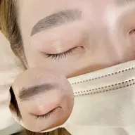 美眉スタイリング🌿プロのメイク仕上げ付き💄ブロウリフトは+1100円※自己処理は2​〜​3週お控えください🙇🏼‍♀️