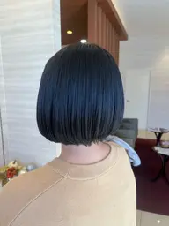 女性限定🚺（顎ライン​〜​顎上）前下りボブ or前下りショートボブ