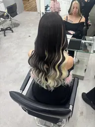 【✨期間限定モデル様価格‼️長さだし✖️インナーエクステ80本（52cm)付け放題🤍✨】馴染ませカット付き✂️