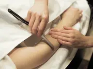 ドレスフルコース指先［顔+眉毛+背中1/3+デコルテ+肩から指先］