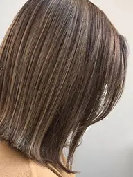 ⭐️白髪ぼかしハイライト〜白髪が伸びても気になりにくい〜隠すから馴染ませる時代に〜