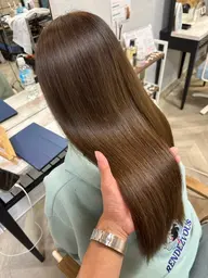 カット＋プリンセストリートメント(サラサラ、ハリコシ艶髪用)🤍