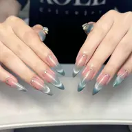 🍓』10本チップ長さ出し＋グラテーション、ミラ💍✨マグネット🧲🉑🩵！