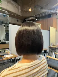 縮毛矯正✨硬くならない縮毛矯正しませんか?🎶全体カットを含まない場合別途で¥3300のシャンプーブロー代をいただきます