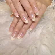 【ハンド】✨スタッフオススメ✨🌸フレンチネイル 🌸★当日予約◎★ 4000