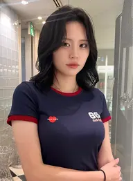 【U28 レディース限定】ミディアムカット+ワンカラー✨️(レイヤーカット、ハッシュカット含む)