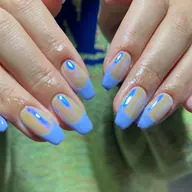 🖤フレンチネイル【オフあり】🖤新規¥6,600/再来¥9,300