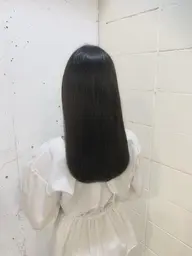 湿気に負けない潤いとツヤのある髪質へ♪メンズOK◎カット+縮毛矯正ショート+SEE SAW