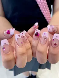 【オフあり】持ち込みデザイン👌🏻アートネイル🎨💅🏻＋甘皮ケア