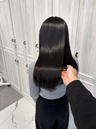 【ご新規様限定】ダメージ最小限✨自然で柔らかい艶ストレート（縮毛矯正）