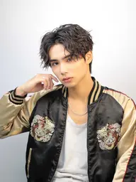 ［🦅ミニモ学割🦅］メンズカット➕トレンドパーマ➕最新の眉毛を整える ”眉質改善”モデルさん募集！