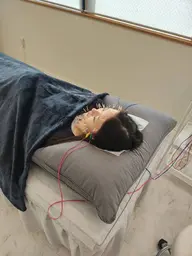 【学生様限定特別価格✨️】Premium美容鍼コース✕選べる1手技✕韓国式LED美顔器　80分 #肌質改善