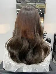 🎀 艶カラー+内部補修トリートメント 🎀