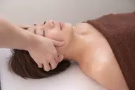 🍀お顔が見違えるほどスッキリ【小顔コルギ】