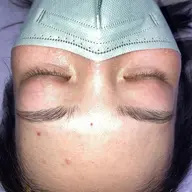 ハリウッドブロウリフト✨まつげパーマまたはマツエクと同時予約で5500円❣️