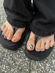 フットネイル/アートし放題【オフあり】🎧🫐