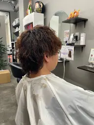 メンズカット，ツイスト，スパイラル，ナミ巻きパーマなど特殊系パーマ