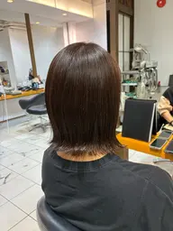 【 白髪染め 】グレイカラー➕カット✂️✨