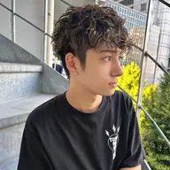 🚹【 メンズデザイン 】メンズカット + メンズパーマ + トリートメント