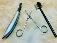 眉カットのみ（メイク仕上げ不可）