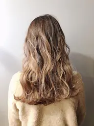 【平日11時​〜​16時限定】カット＋ゆるふわパーマ✨