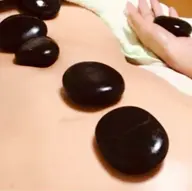 ホットストーントリートメント