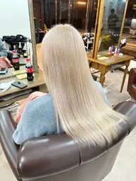 レディスカット＋ハイブリーチカラー＋トリートメント