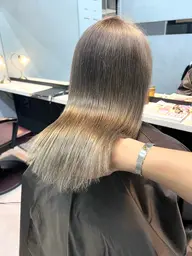 【期間限定クーポン🎁】ブリーチ+うる艶カラー+カット🌿+トキオトリートメント✨