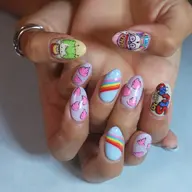 痛ネイル2本+モチーフデザインやり放題(ストーン&パーツ付け放題)