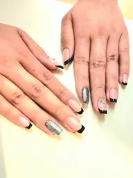 💎オフなし　フレンチネイル