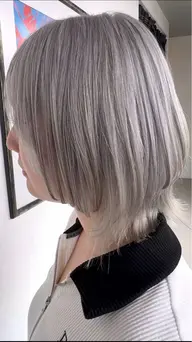 ブリーチカラーのメニューです。