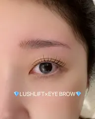 眉毛WAXスタイリング