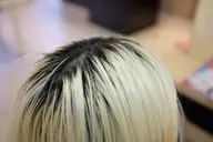 【4月限定🍒】全頭ブリーチ リタッチ + カラー ※前回のブリーチから1.5-2ヶ月の方限定