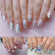 .	フレンチネイル＋グラデーションorラメグラデーション