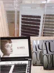 【3回目以降＋¥500となります】【オードリーフラットマットラッシュor USグードラッシュ】80本(毛質お選び下さい)