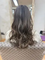 大人気‼️コントラストハイライト+カット(ケアブリーチ込み)